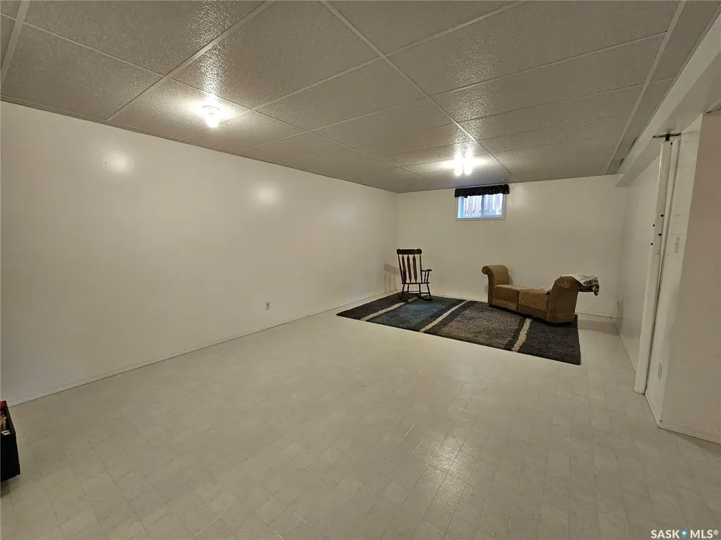 412 1st Street E Unity SK S0K 4L0