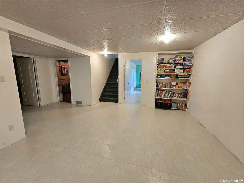 412 1st Street E Unity SK S0K 4L0