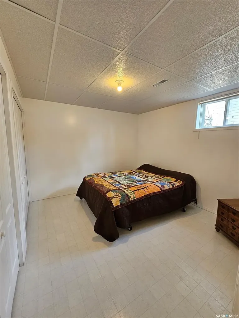 412 1st Street E Unity SK S0K 4L0