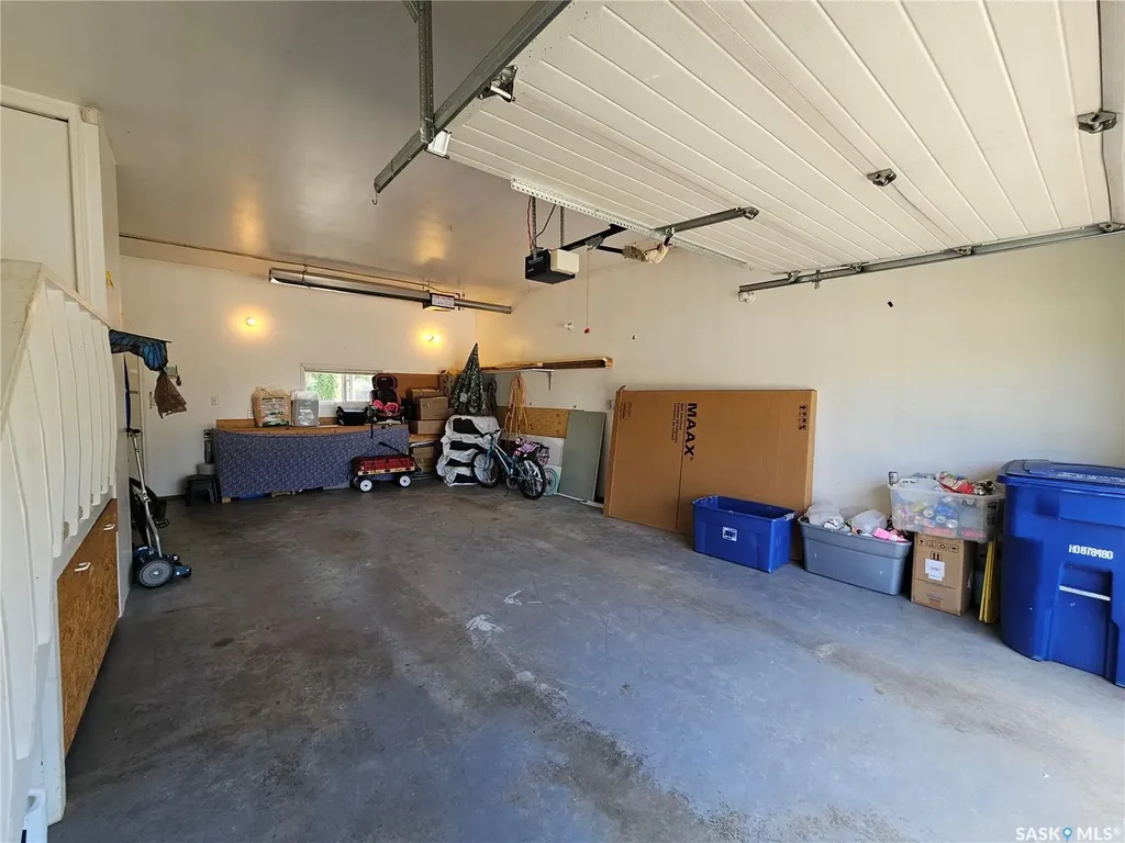 412 1st Street E Unity SK S0K 4L0