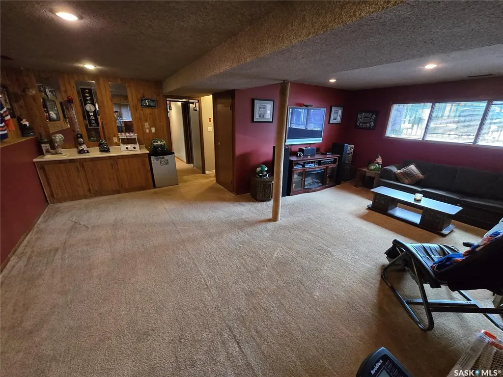 3464 Eagle Crescent Prince Albert SK S6V 7W9