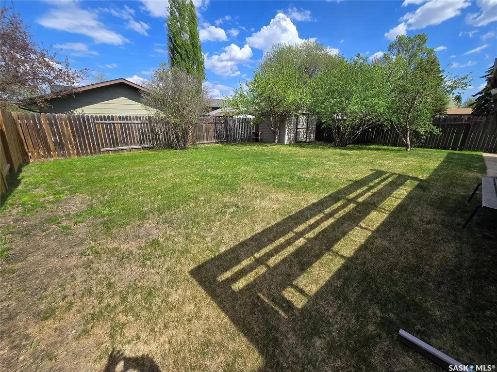 3464 Eagle Crescent Prince Albert SK S6V 7W9