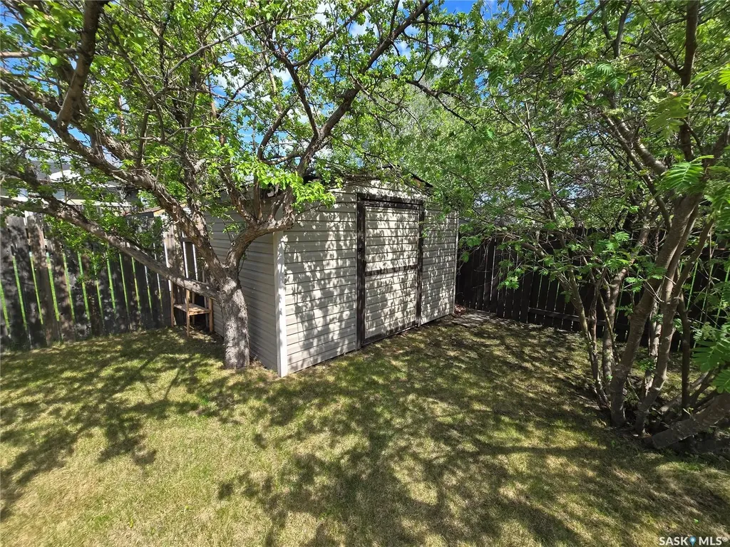 3464 Eagle Crescent Prince Albert SK S6V 7W9