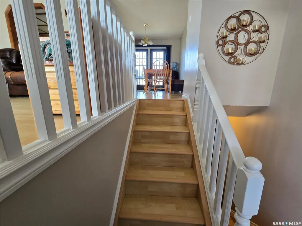 3464 Eagle Crescent Prince Albert SK S6V 7W9