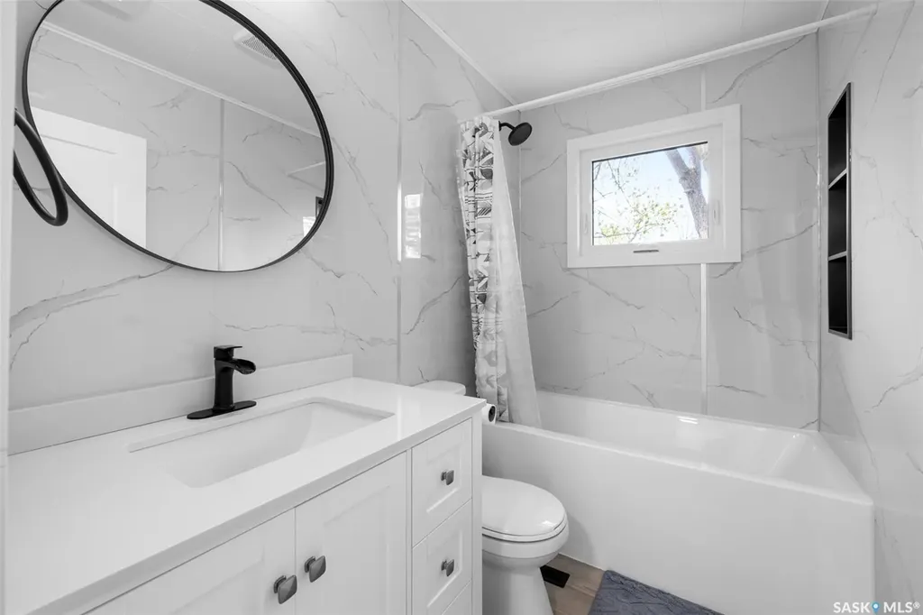 108 1st Avenue W Montmartre SK S0G 3M0
