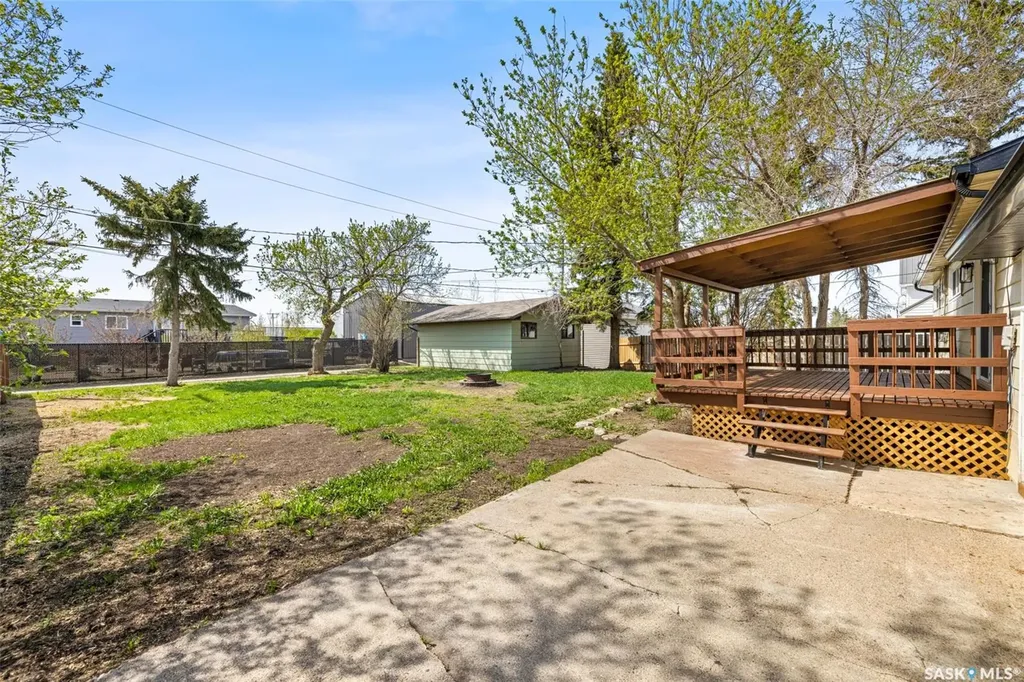 108 1st Avenue W Montmartre SK S0G 3M0
