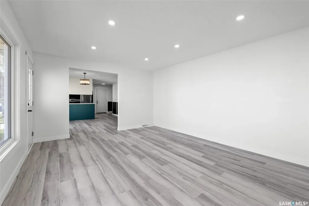 108 1st Avenue W Montmartre SK S0G 3M0