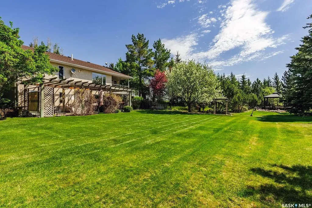 16 Speers Way Corman Park Rm No. 344 SK S7K 3J6