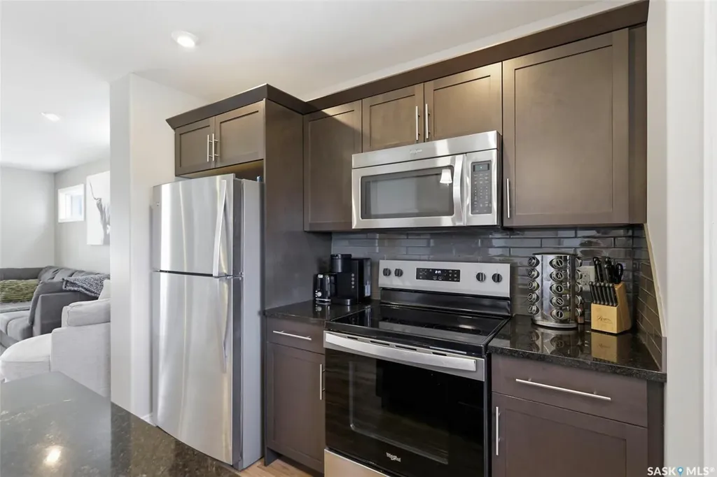 414 Maningas Bend Saskatoon SK S7W 0V6