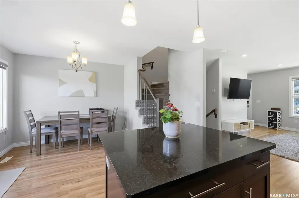 414 Maningas Bend Saskatoon SK S7W 0V6