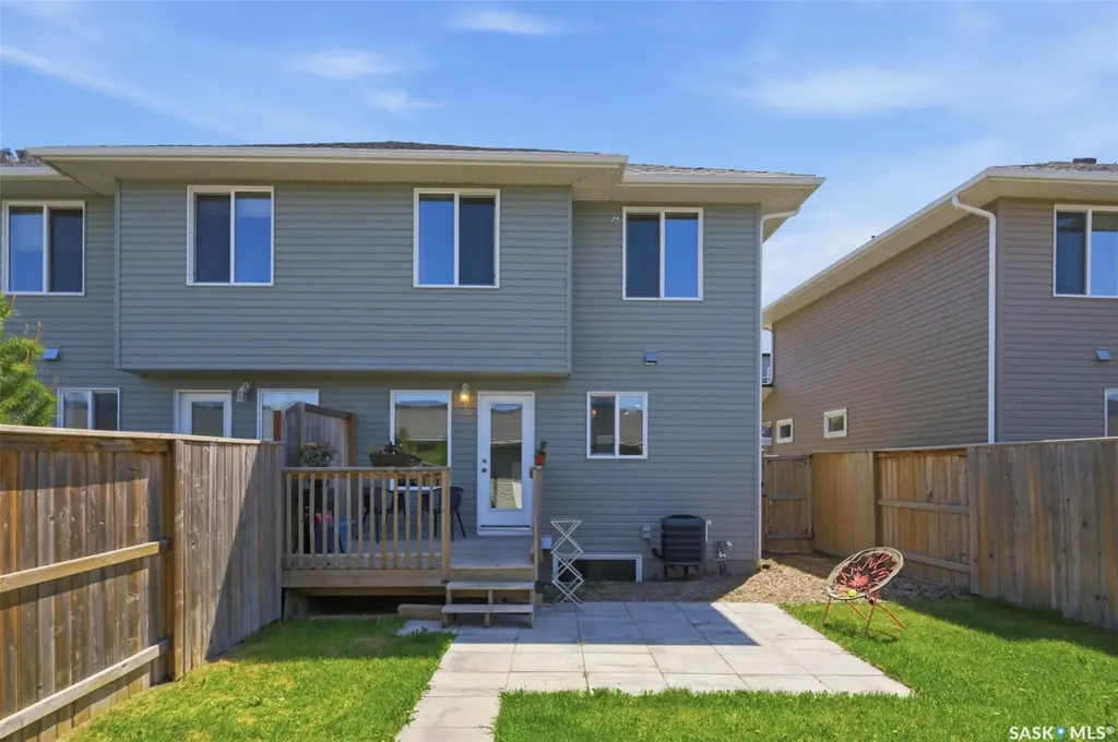 414 Maningas Bend Saskatoon SK S7W 0V6
