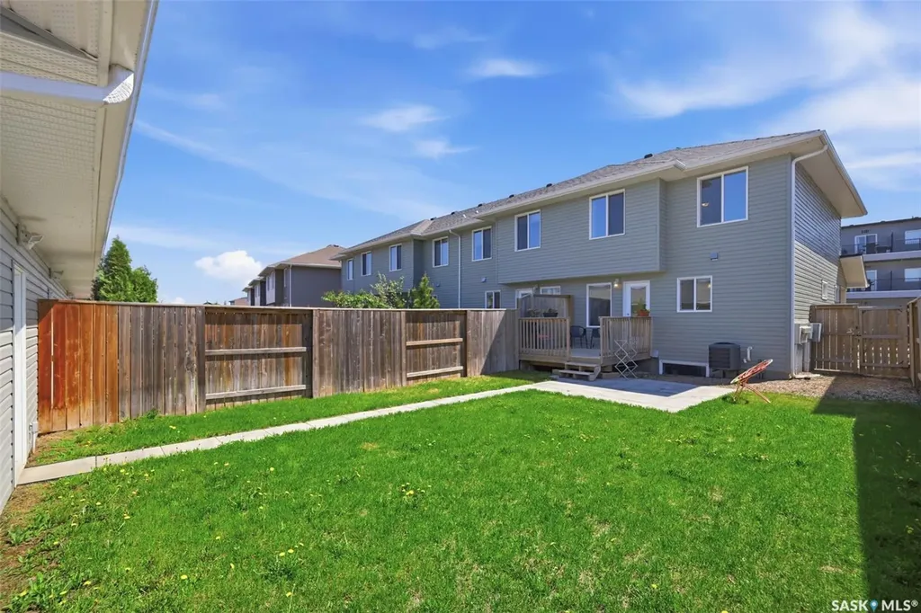 414 Maningas Bend Saskatoon SK S7W 0V6
