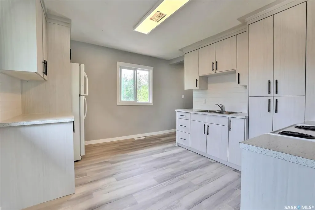650 Robinson Street Regina SK S4P 2L8