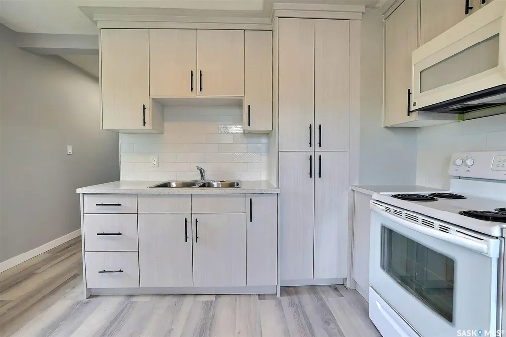 650 Robinson Street Regina SK S4P 2L8