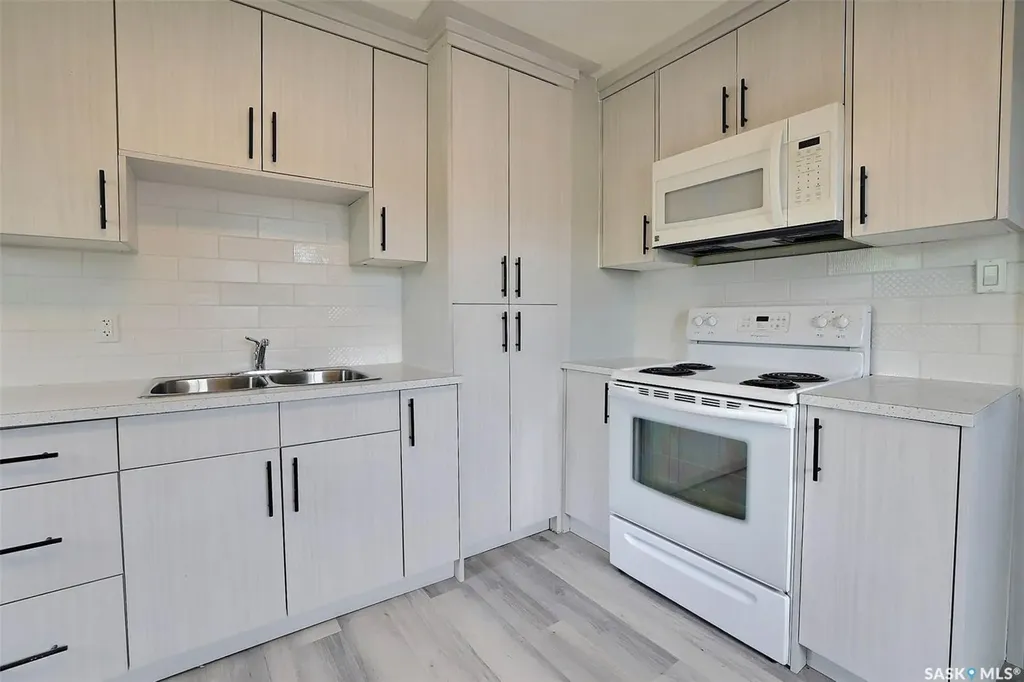 650 Robinson Street Regina SK S4P 2L8