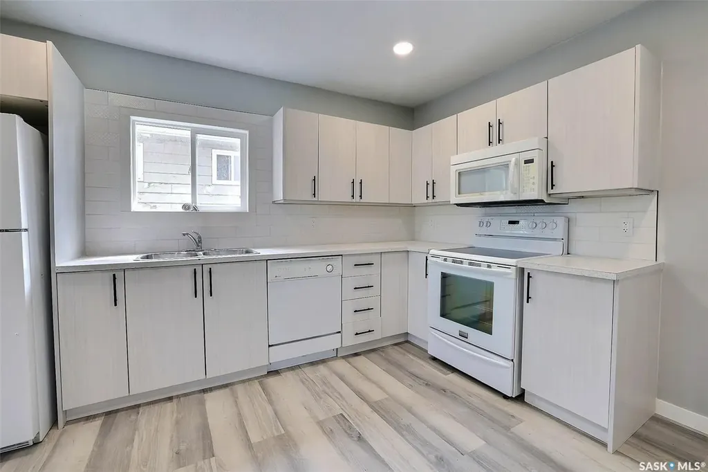 650 Robinson Street Regina SK S4P 2L8