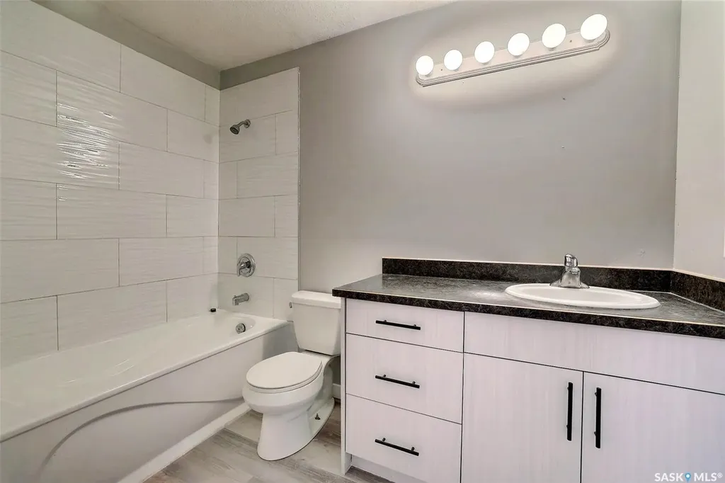 650 Robinson Street Regina SK S4P 2L8