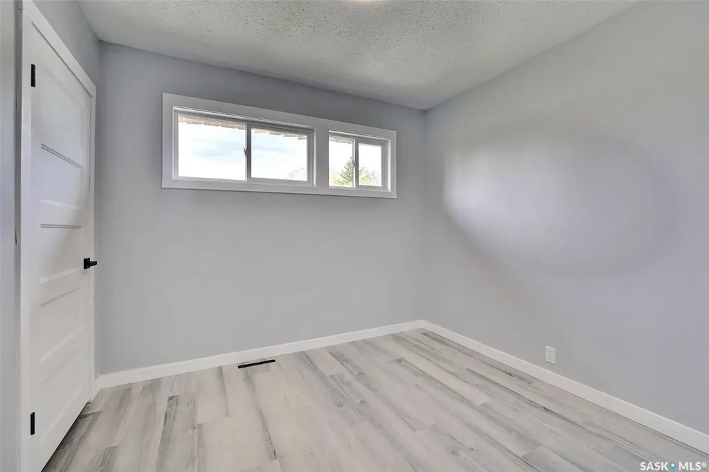650 Robinson Street Regina SK S4P 2L8