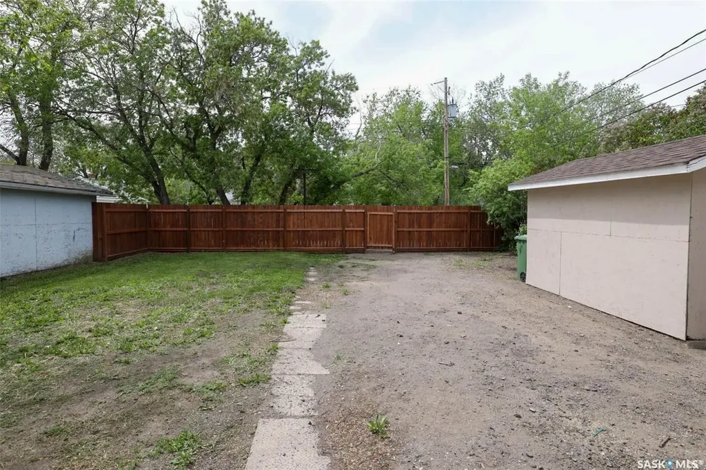650 Robinson Street Regina SK S4P 2L8