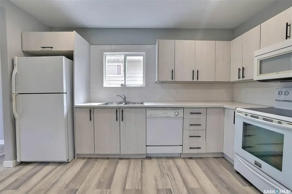 650 Robinson Street Regina SK S4P 2L8