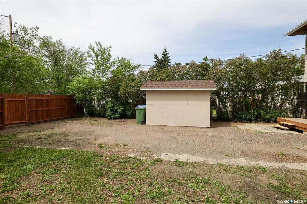 650 Robinson Street Regina SK S4P 2L8