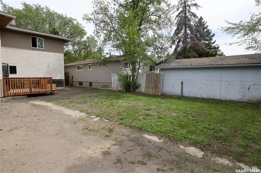 650 Robinson Street Regina SK S4P 2L8