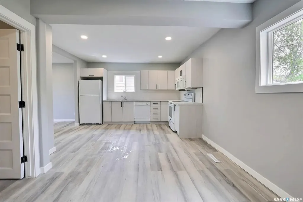 650 Robinson Street Regina SK S4P 2L8