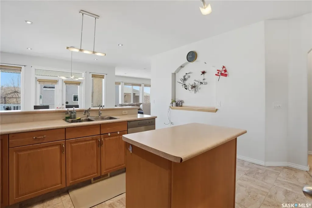 3714 Sandringham Road E Regina SK S4V 0N5