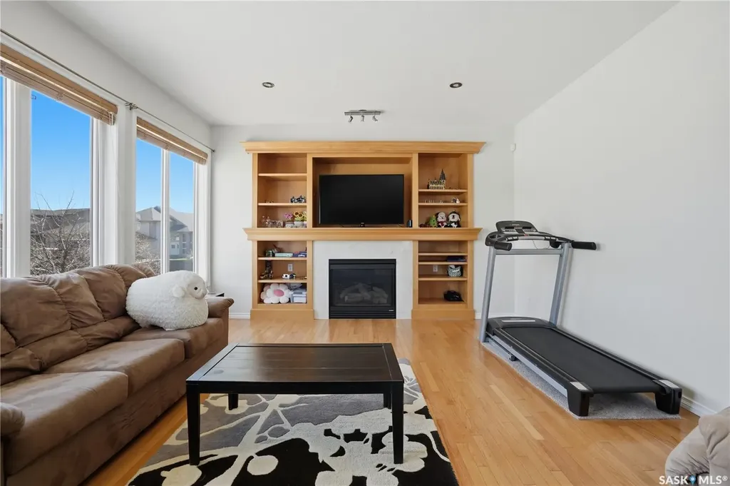 3714 Sandringham Road E Regina SK S4V 0N5