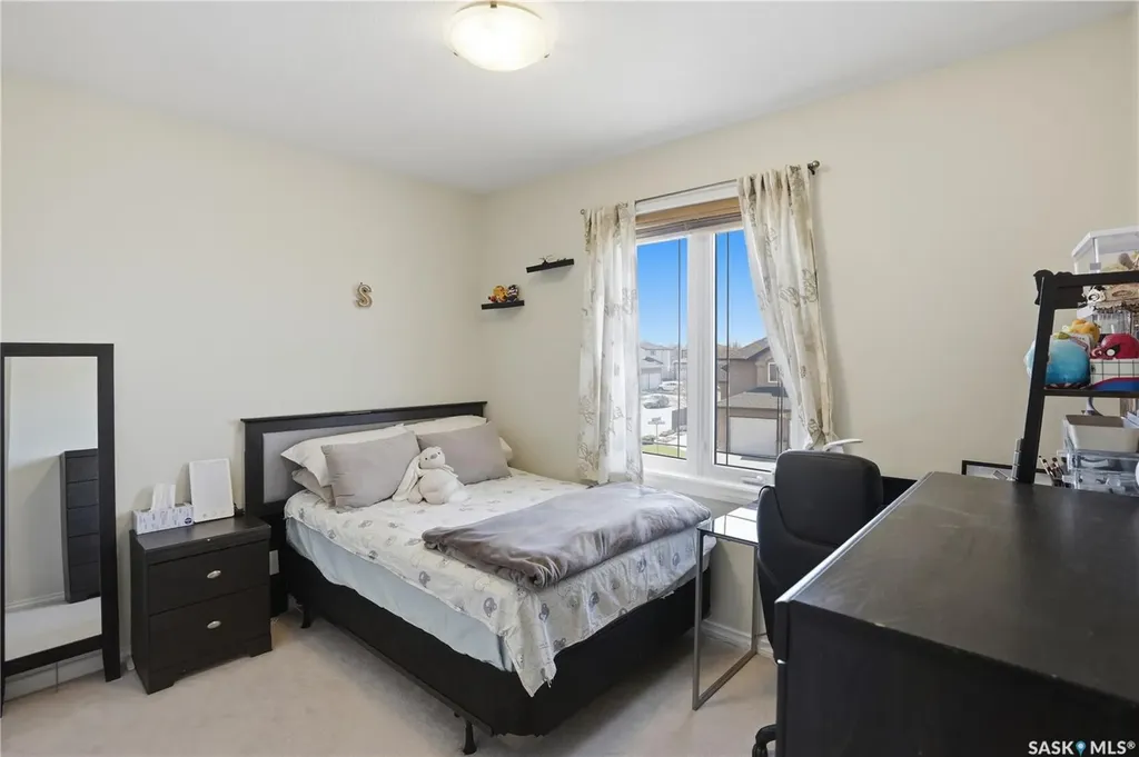 3714 Sandringham Road E Regina SK S4V 0N5