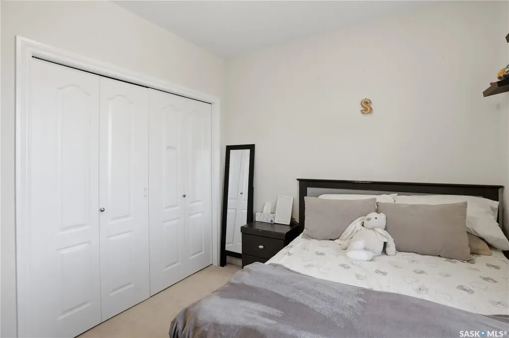 3714 Sandringham Road E Regina SK S4V 0N5