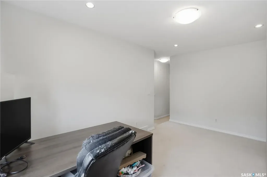 3714 Sandringham Road E Regina SK S4V 0N5