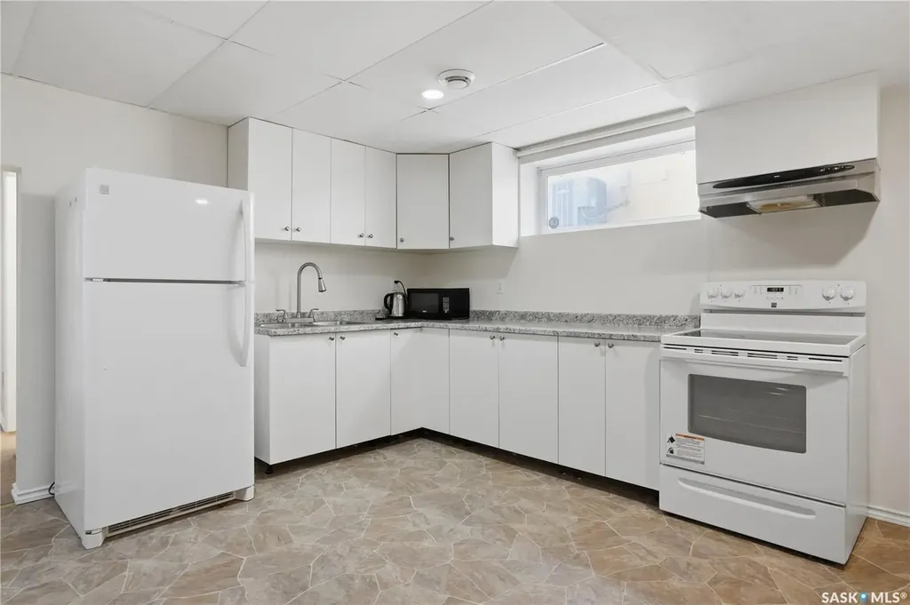 3714 Sandringham Road E Regina SK S4V 0N5
