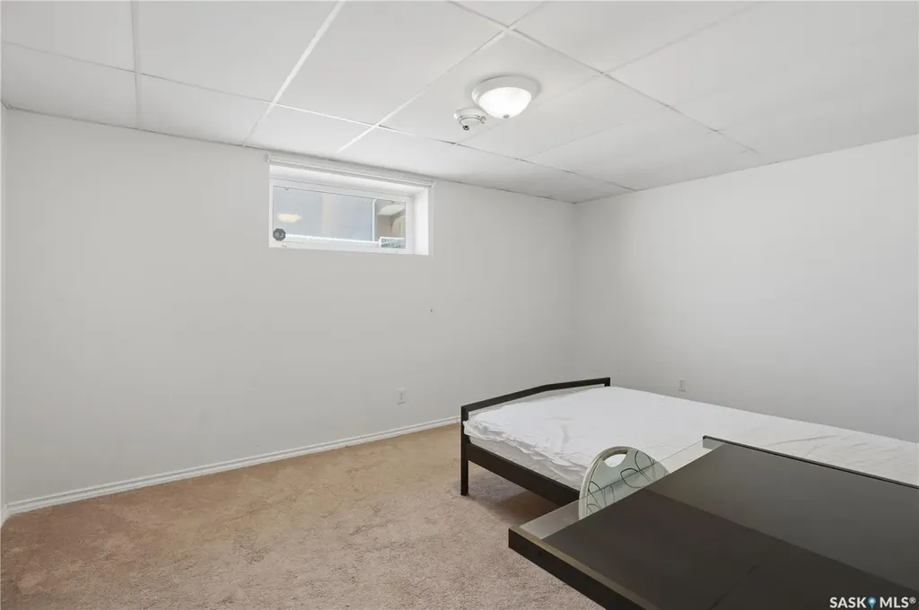 3714 Sandringham Road E Regina SK S4V 0N5