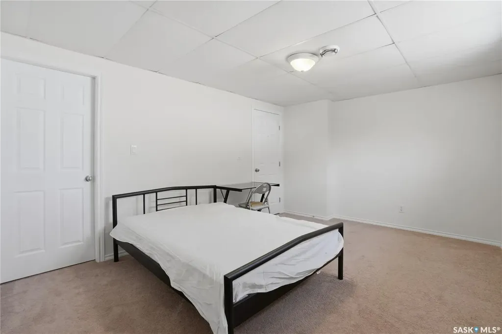 3714 Sandringham Road E Regina SK S4V 0N5