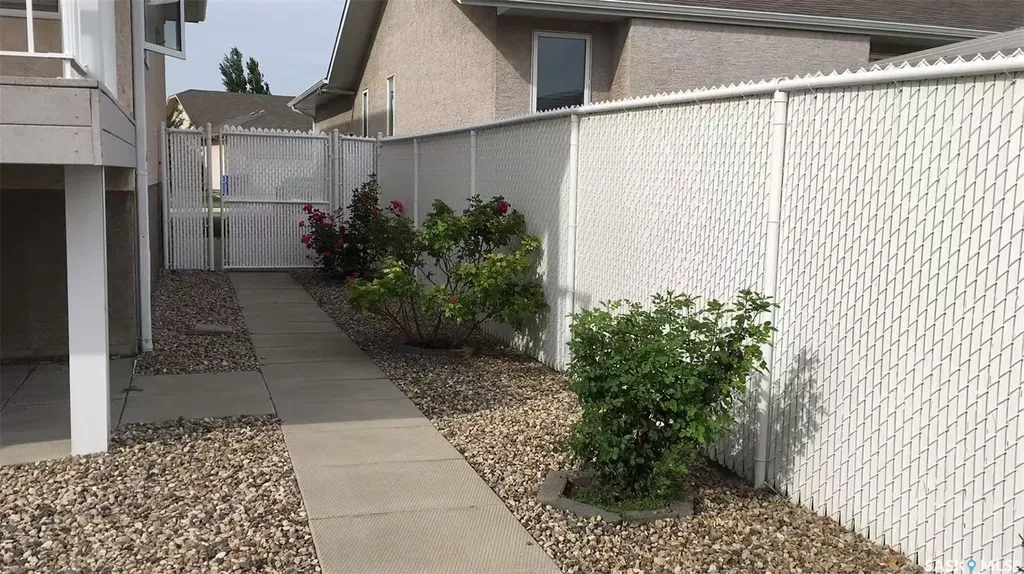 3714 Sandringham Road E Regina SK S4V 0N5