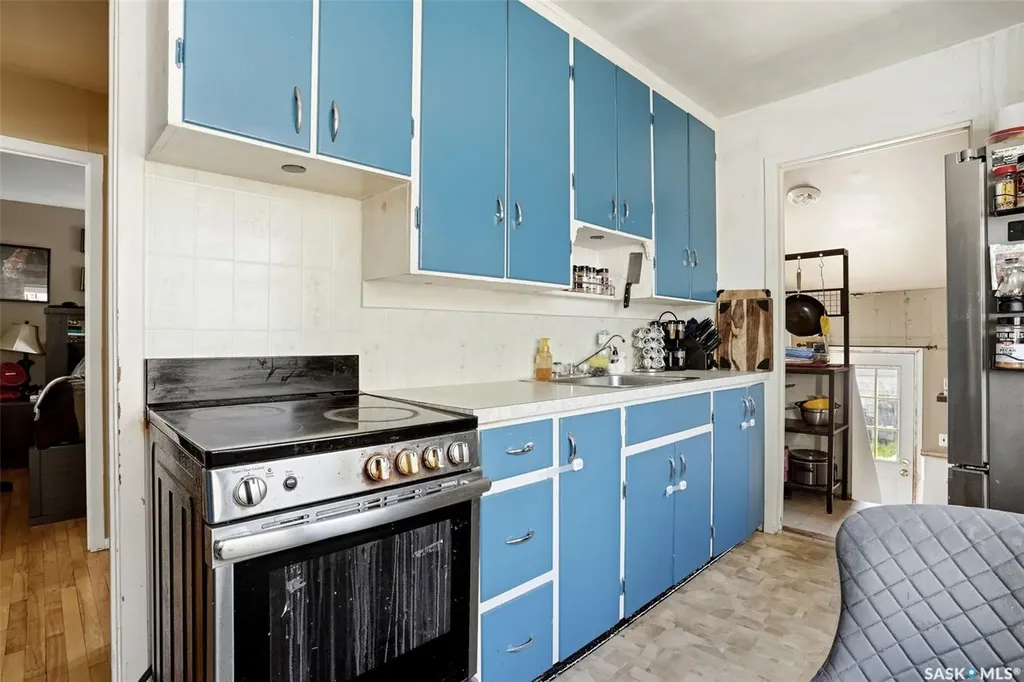 1763 Royal Street Regina SK S4T 5A8