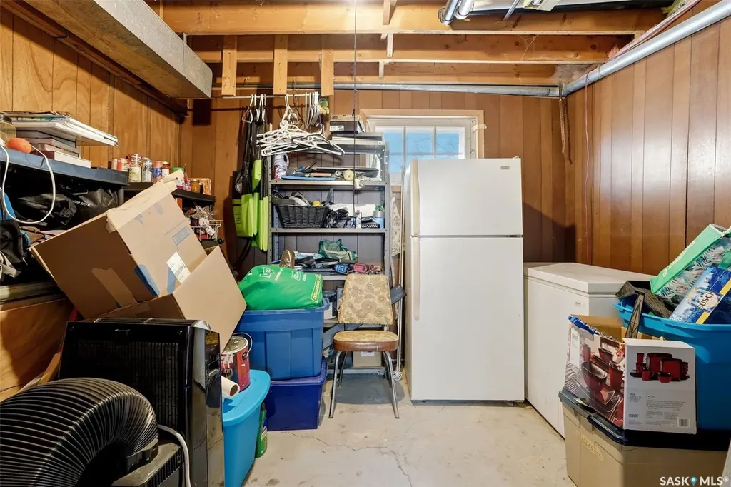 1763 Royal Street Regina SK S4T 5A8
