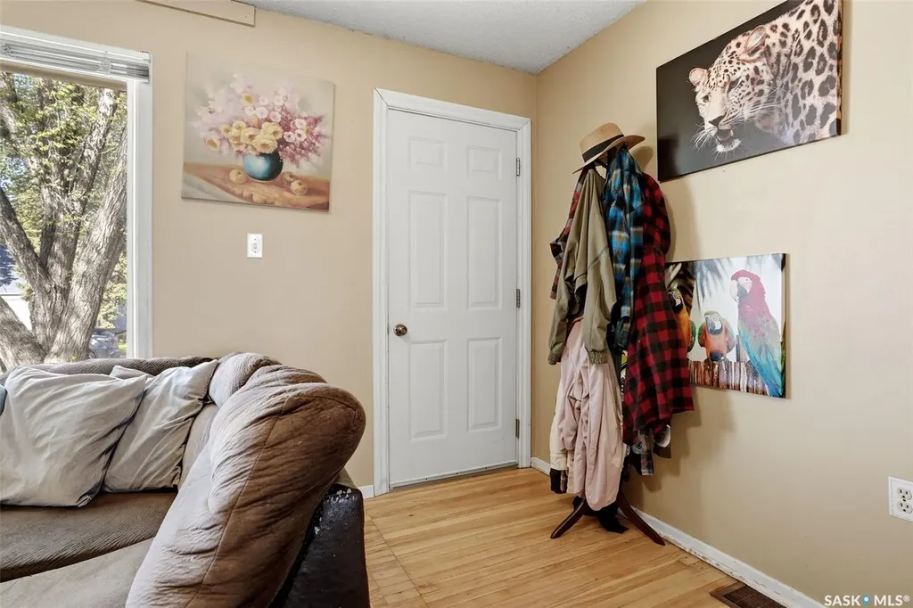 1763 Royal Street Regina SK S4T 5A8