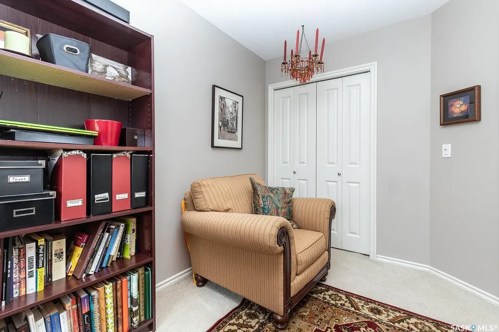 615 Lynd Crescent Saskatoon SK S7T 0G8