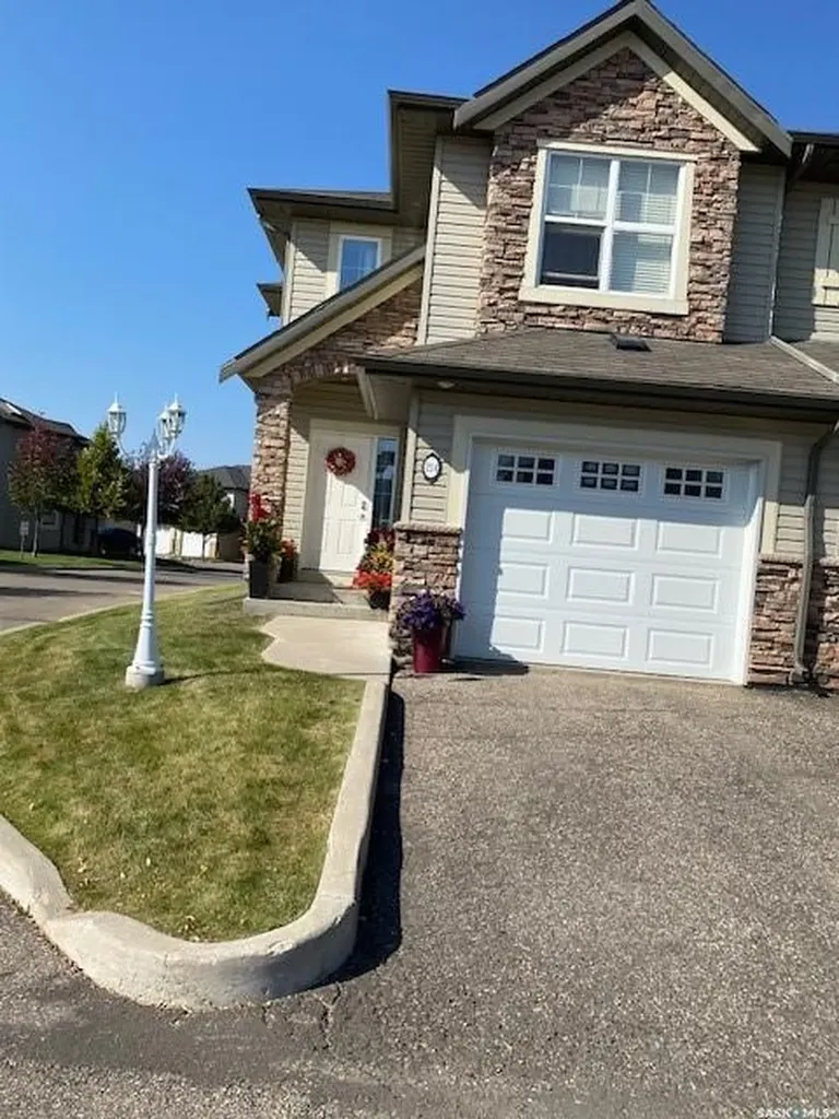 615 Lynd Crescent Saskatoon SK S7T 0G8