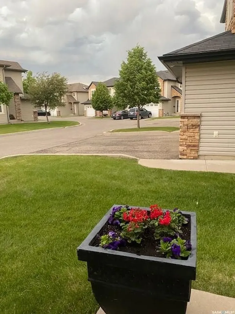 615 Lynd Crescent Saskatoon SK S7T 0G8