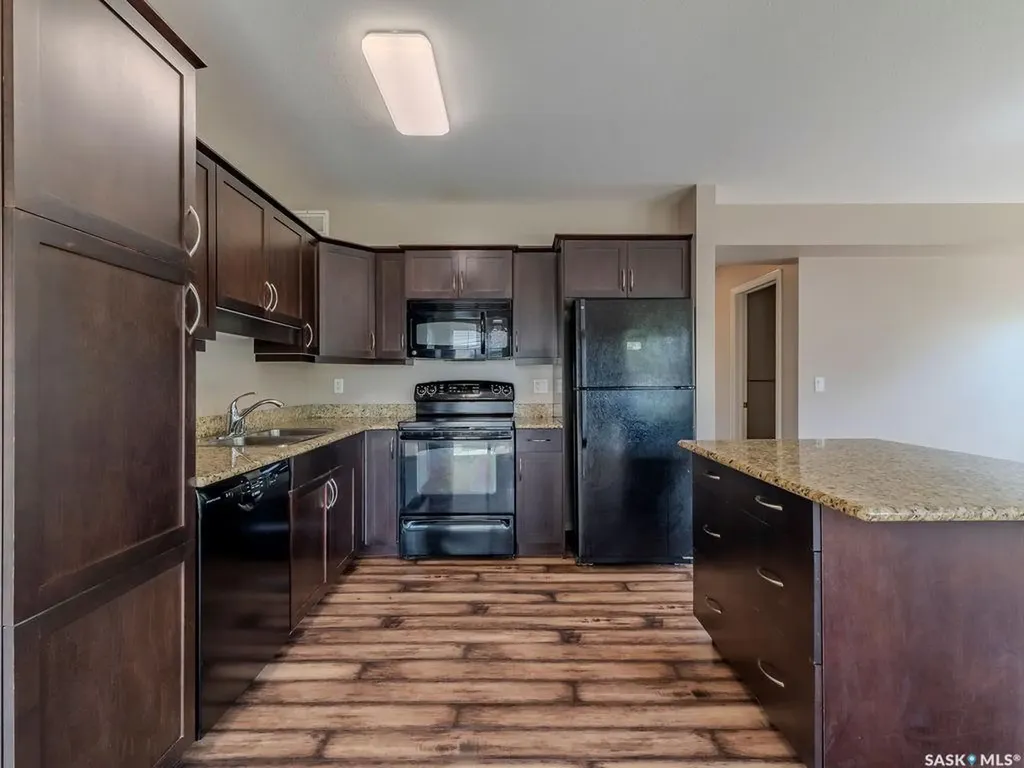 615 Lynd Crescent Saskatoon SK S7T 0G8