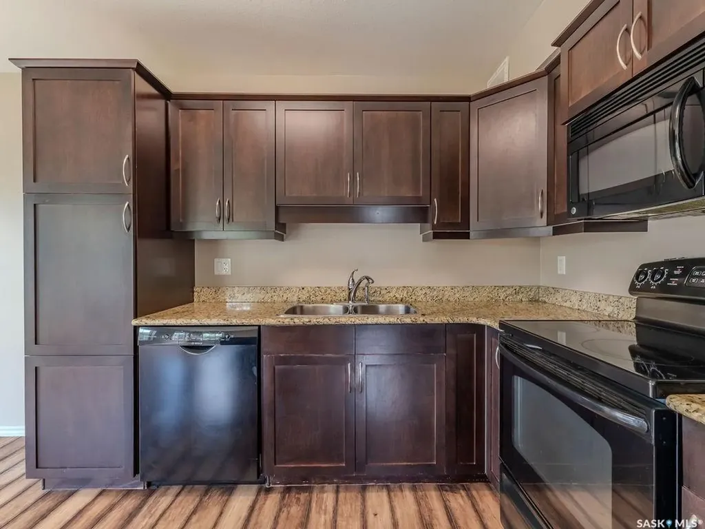 615 Lynd Crescent Saskatoon SK S7T 0G8