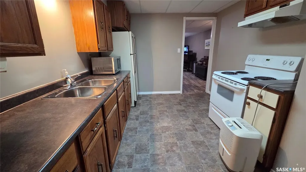 1661 103rd Street North Battleford SK S9A 1L6