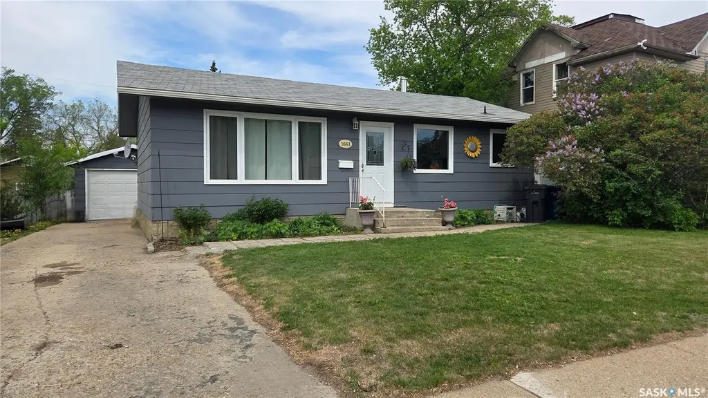 1661 103rd Street North Battleford SK S9A 1L6