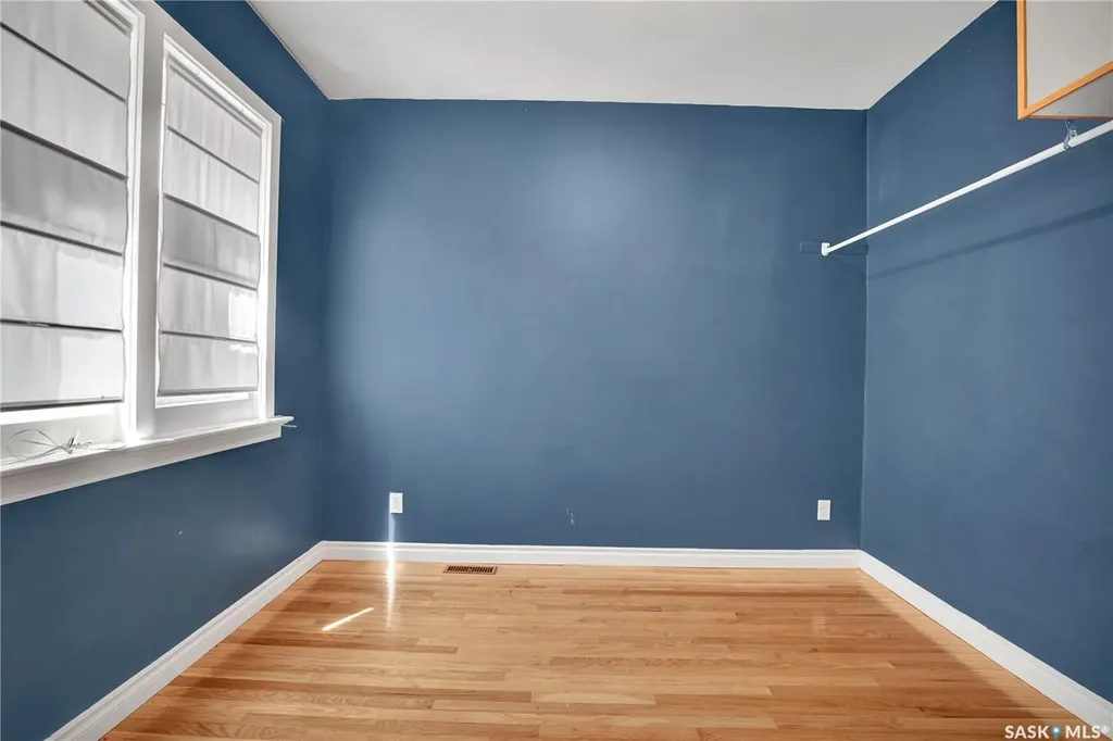 220 N Avenue S Saskatoon SK S7M 2N1