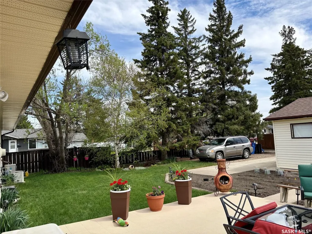 71 Dalebrooke Drive Yorkton SK S3N 2N6