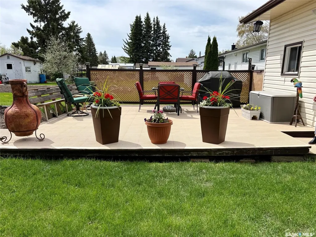 71 Dalebrooke Drive Yorkton SK S3N 2N6