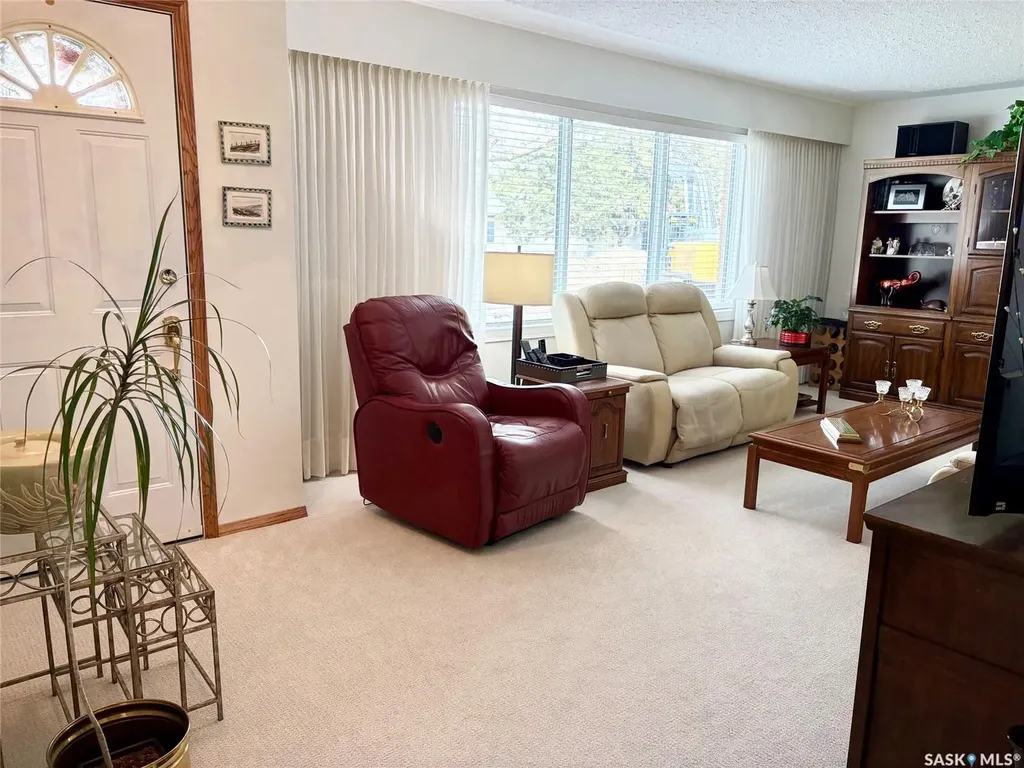 71 Dalebrooke Drive Yorkton SK S3N 2N6